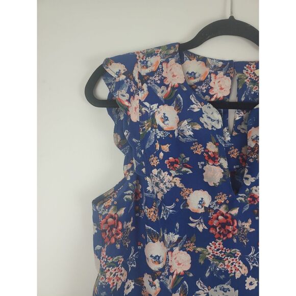 41 Hawthorne Scalloped Cap Sleeve Blouse M Womens Blue Floral V Neck Key Hole - Picture 3 of 10